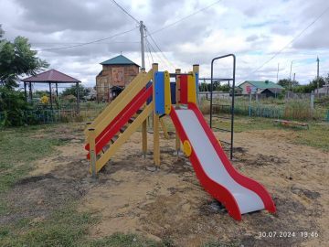 Монтаж детской горки и скамеек 2024
